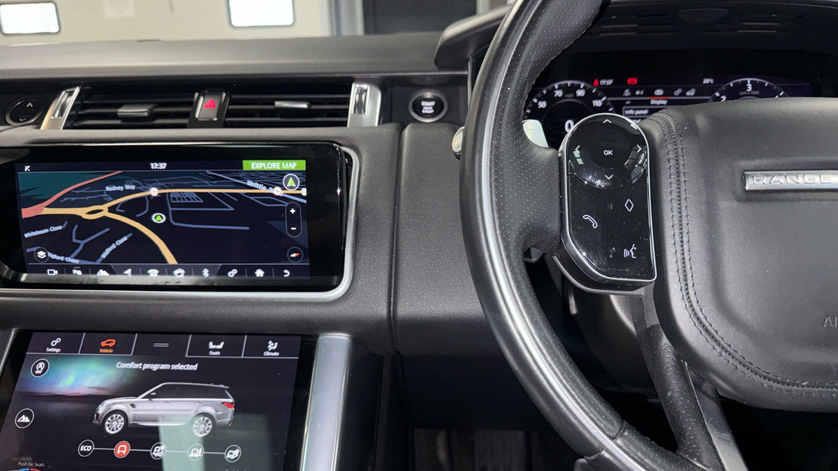 Land Rover Range Rover Sport Image 13