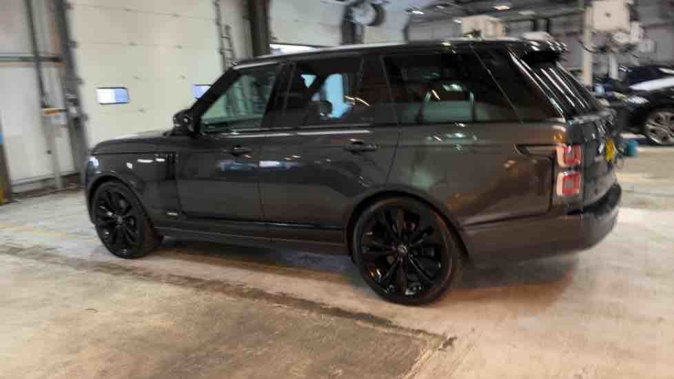 More views of Land Rover Range Rover