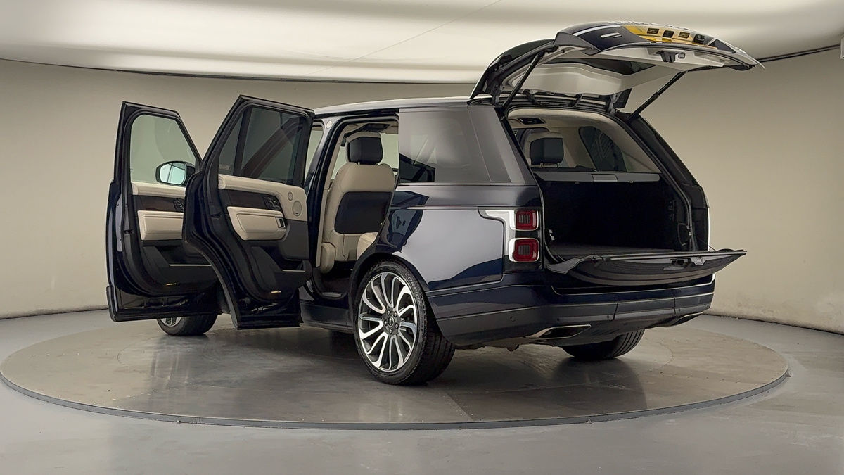 More views of Land Rover Range Rover