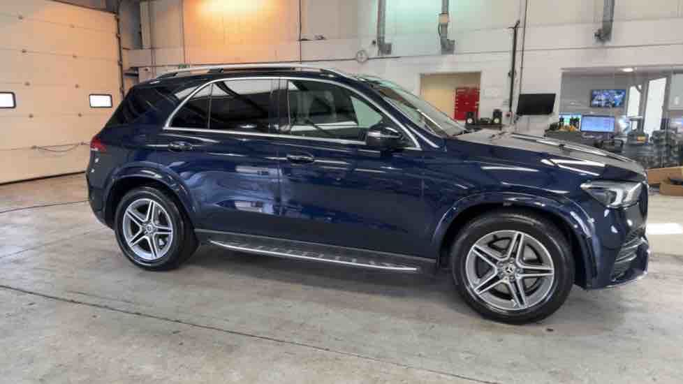 More views of Mercedes-Benz GLE