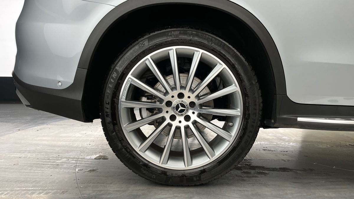 Mercedes-Benz GLC Image 10