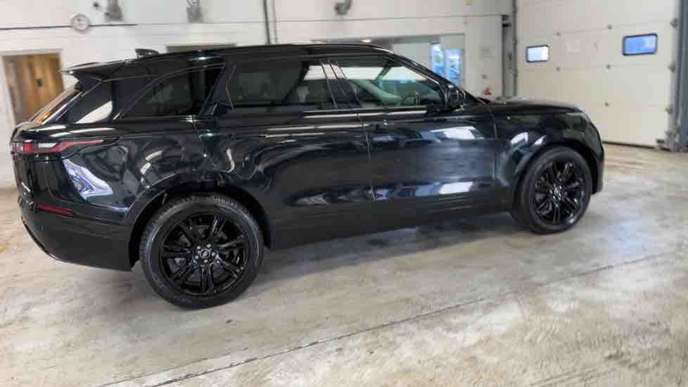 More views of Land Rover Range Rover Velar
