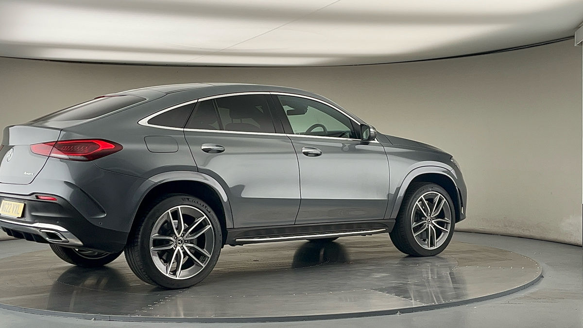 More views of Mercedes-Benz GLE
