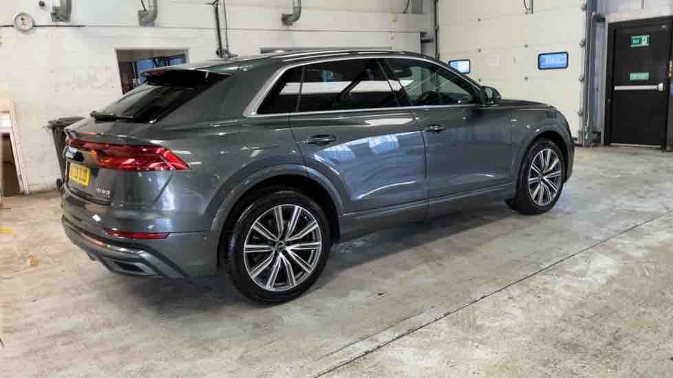 More views of Audi Q8