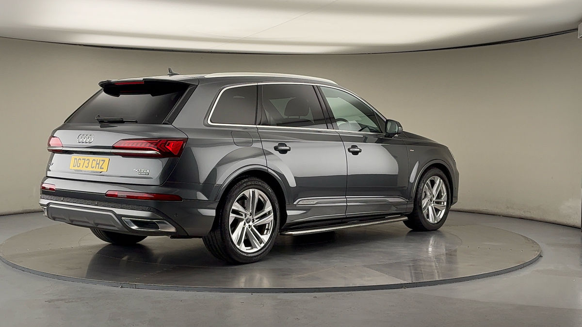 Audi Q7 Image 21