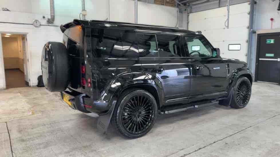 More views of Land Rover Defender 110