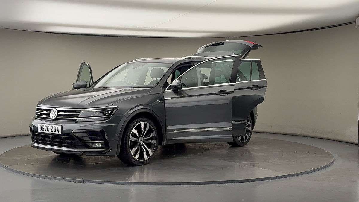 More views of Volkswagen Tiguan
