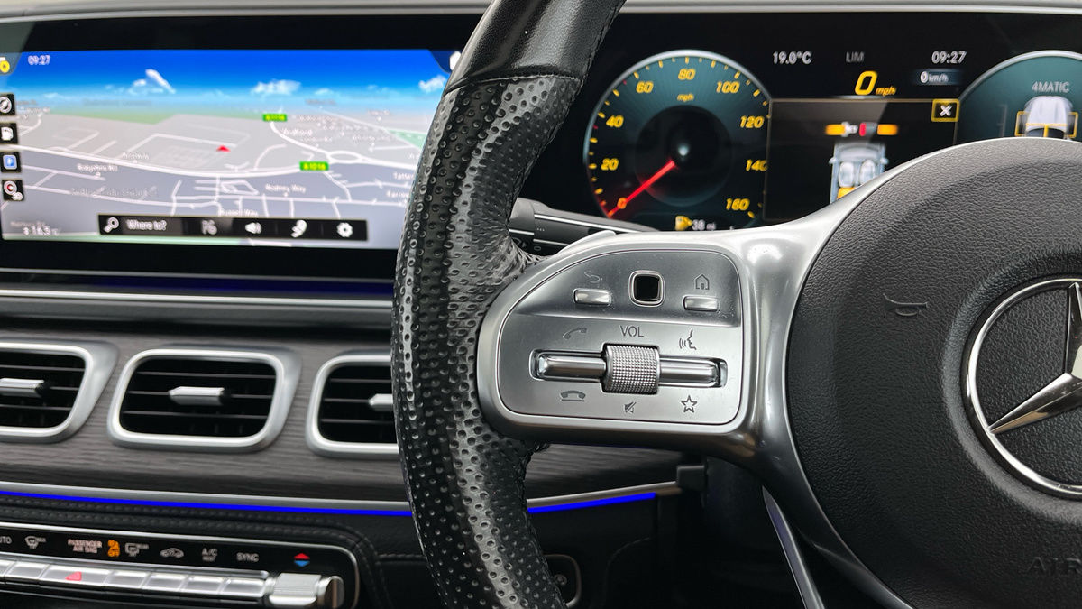 Mercedes-Benz GLE Image 13