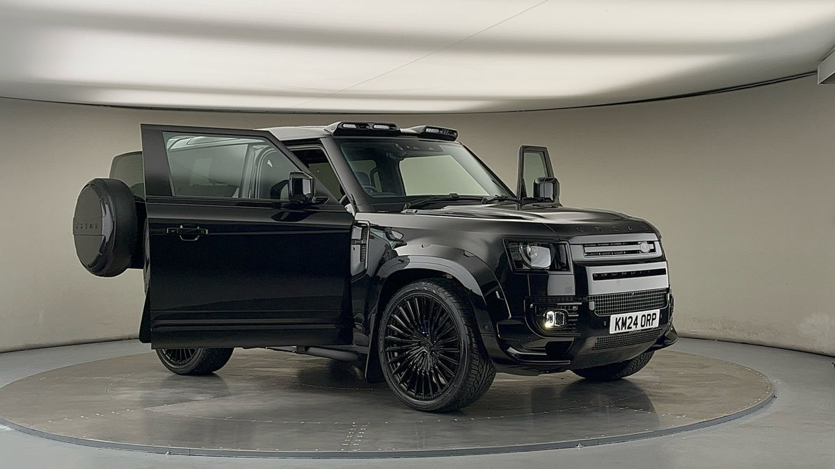 More views of Land Rover Defender 90