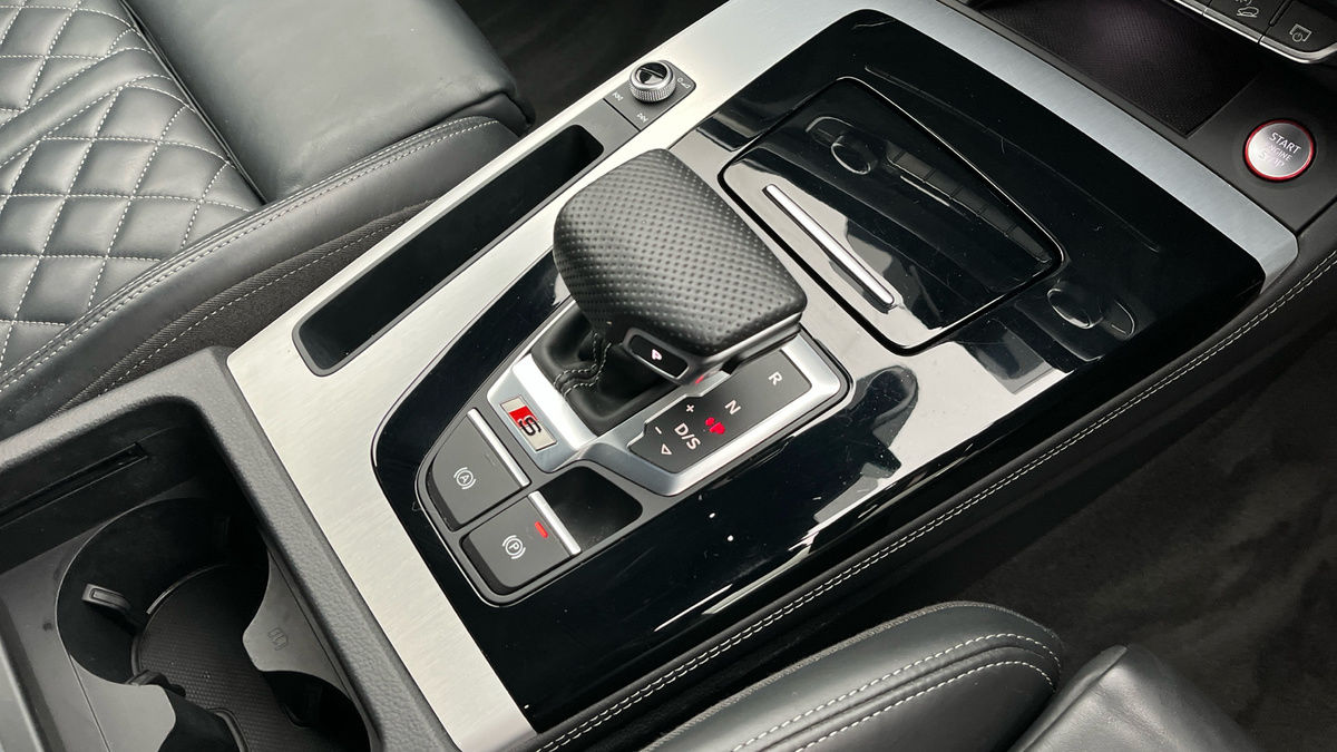 Audi SQ5 Image 6