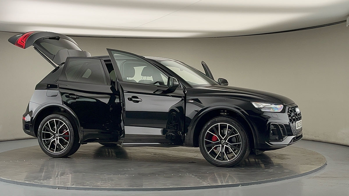 More views of Audi Q5
