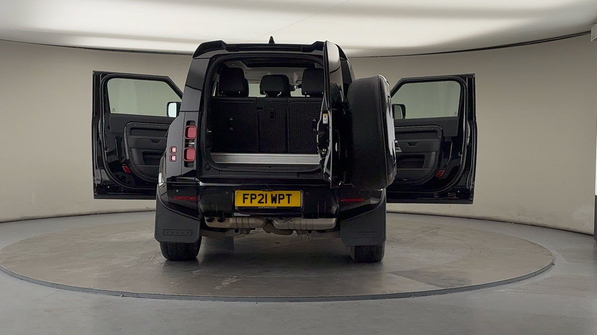 More views of Land Rover Defender 90