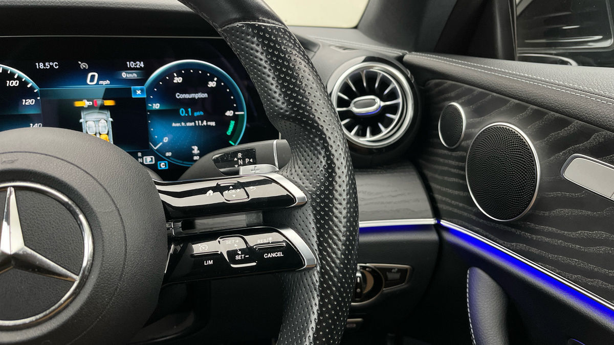 Mercedes-Benz E Class Image 14