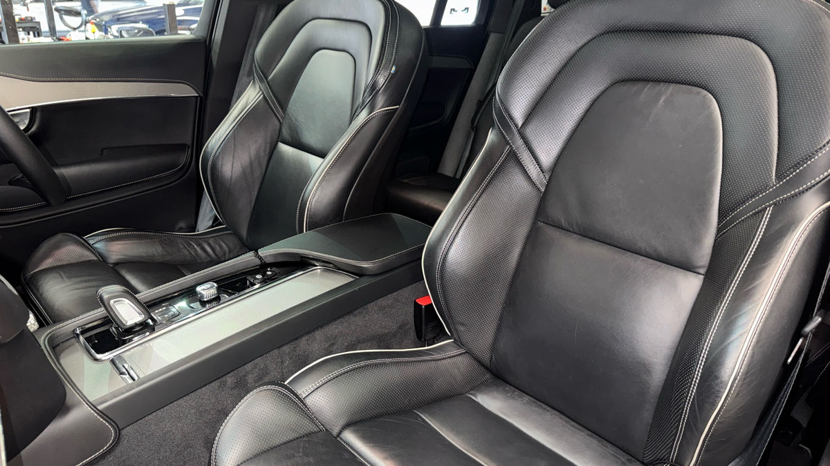 Volvo XC90 Image 6