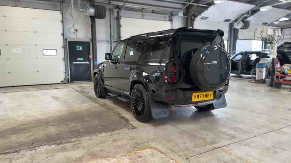 More views of Land Rover Defender 110