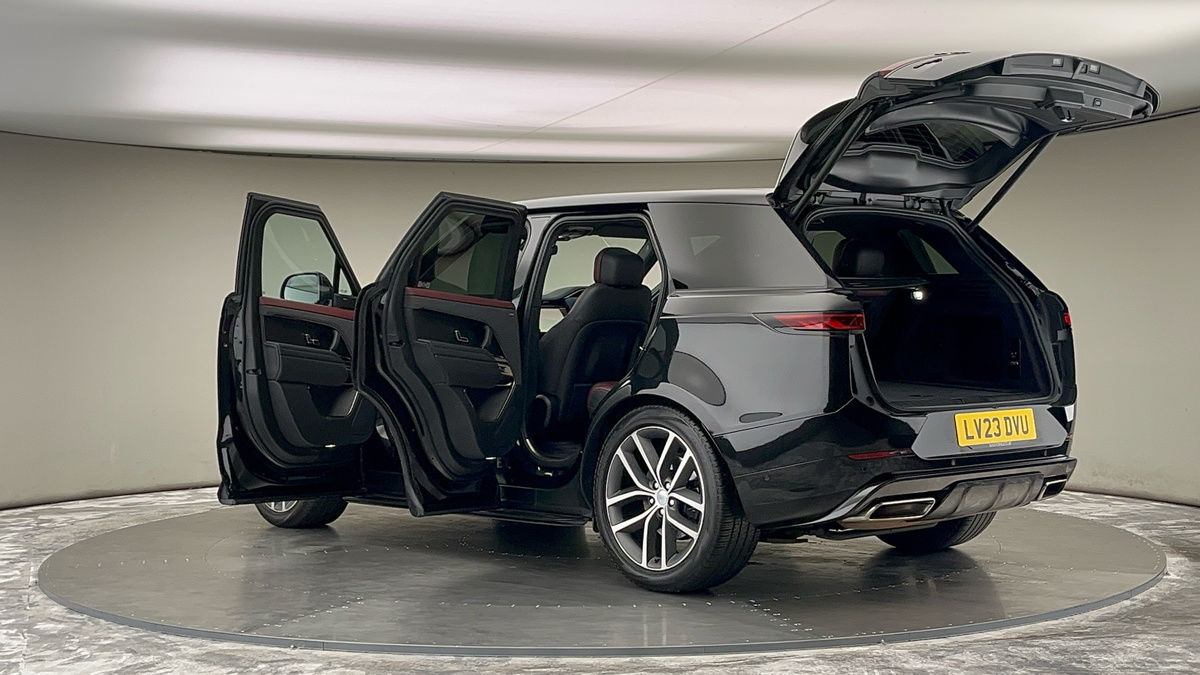 More views of Land Rover Range Rover Sport