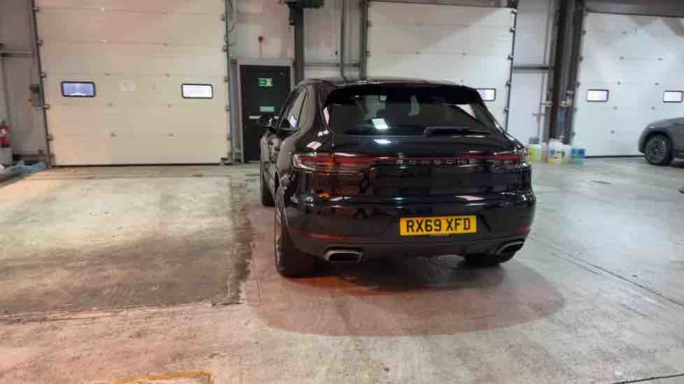 More views of Porsche Macan