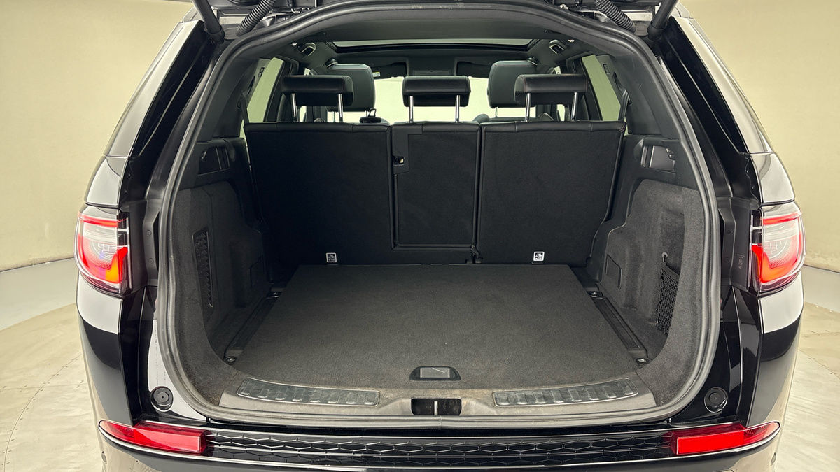 Land Rover Discovery Sport Image 11