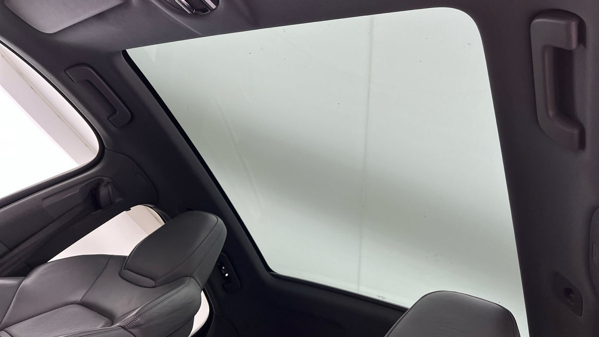 Porsche Cayenne Image 6