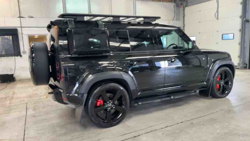 More views of Land Rover Defender 110