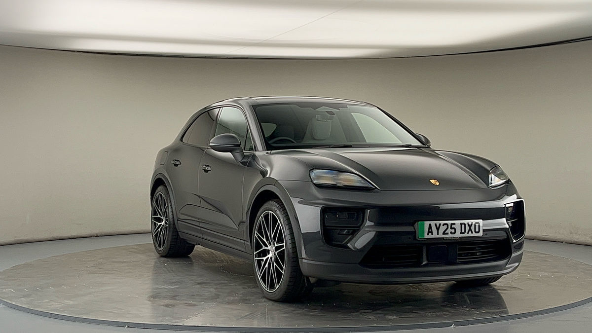 More views of Porsche Macan