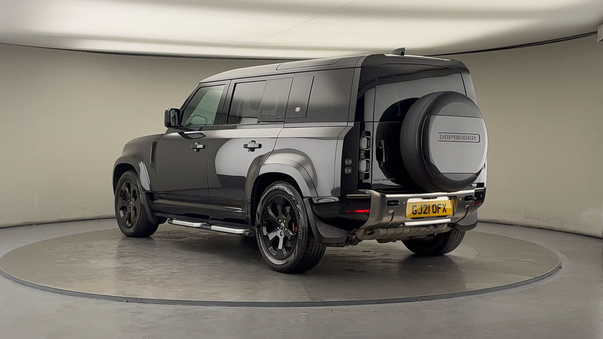 Land Rover Defender 110 Image 2