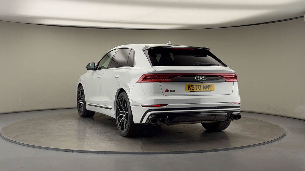 More views of Audi Q8