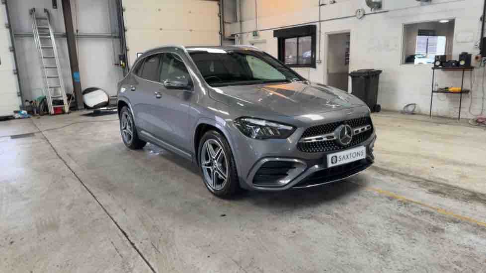 More views of Mercedes-Benz GLA