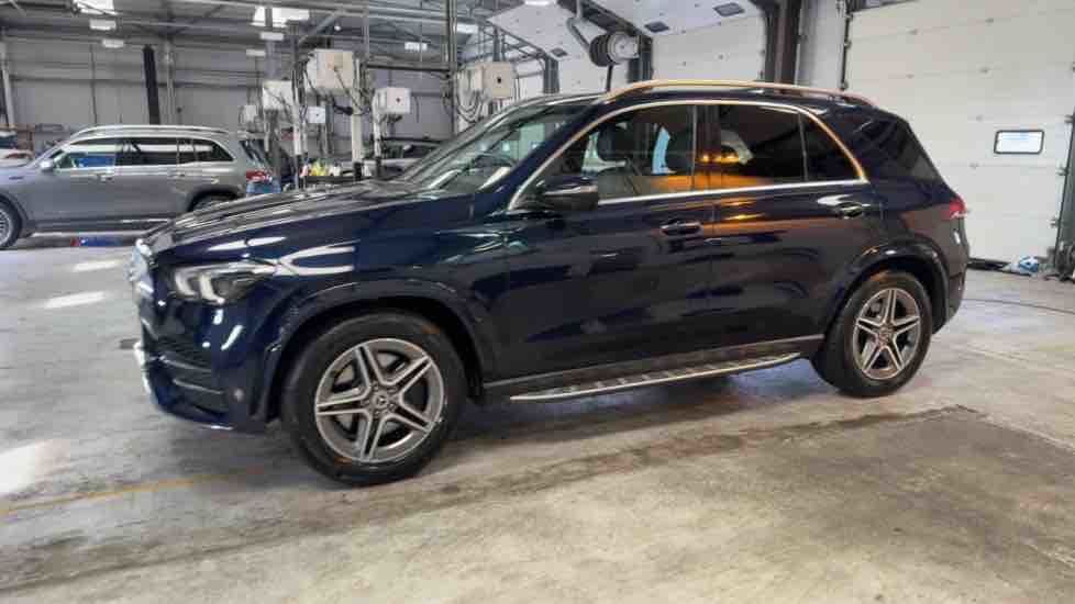 More views of Mercedes-Benz GLE