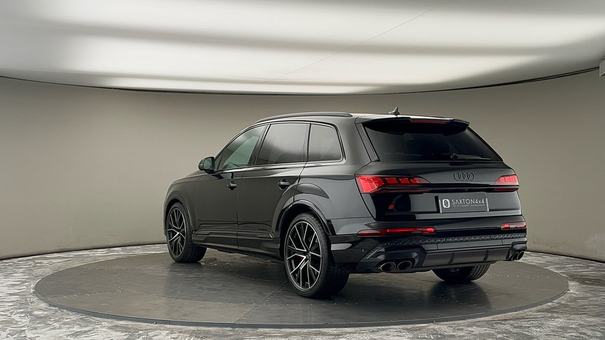 Audi SQ7 Image 2