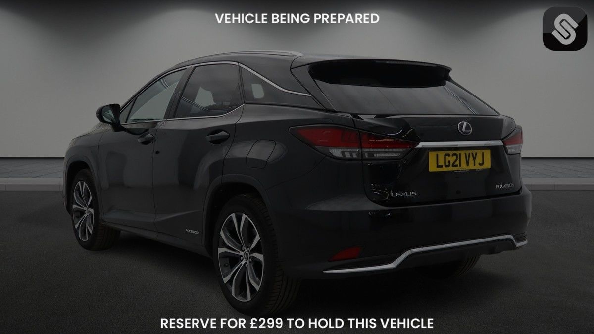 Lexus RX Image 3