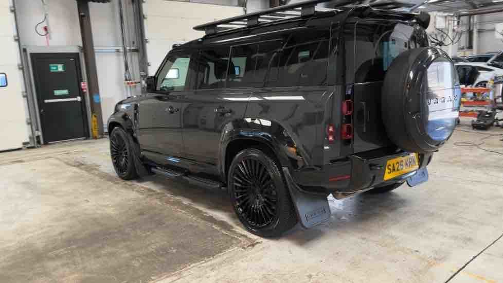 More views of Land Rover Defender 110