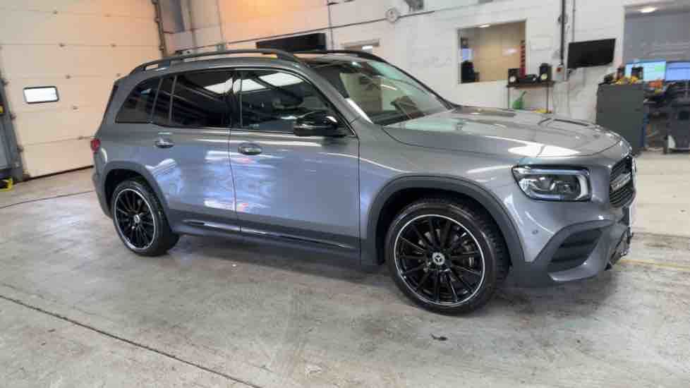 More views of Mercedes-Benz GLB