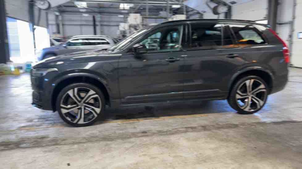 More views of Volvo XC90