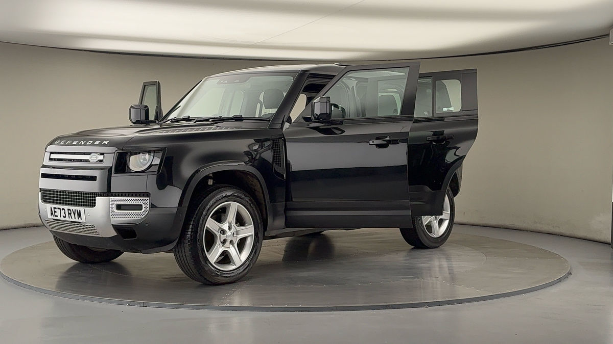 More views of Land Rover Defender 110