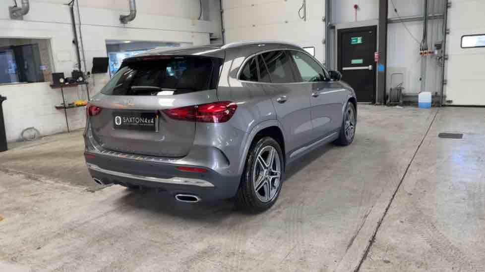 More views of Mercedes-Benz GLA
