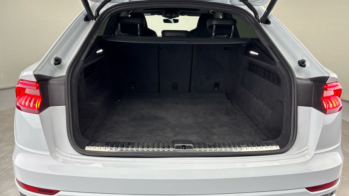 Audi Q8 Image 11