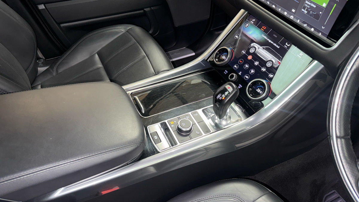 Land Rover Range Rover Sport Image 18