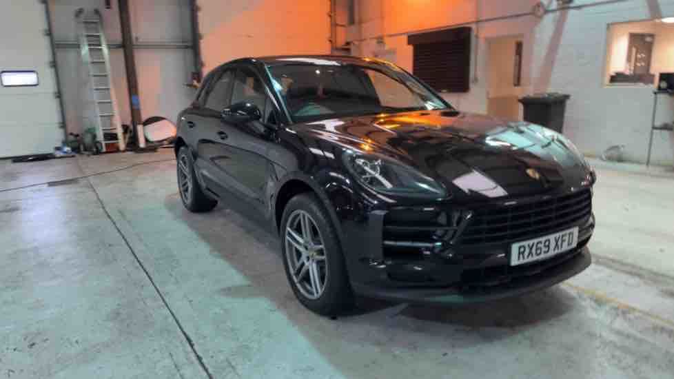 More views of Porsche Macan