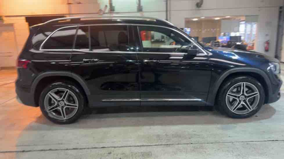 More views of Mercedes-Benz GLB