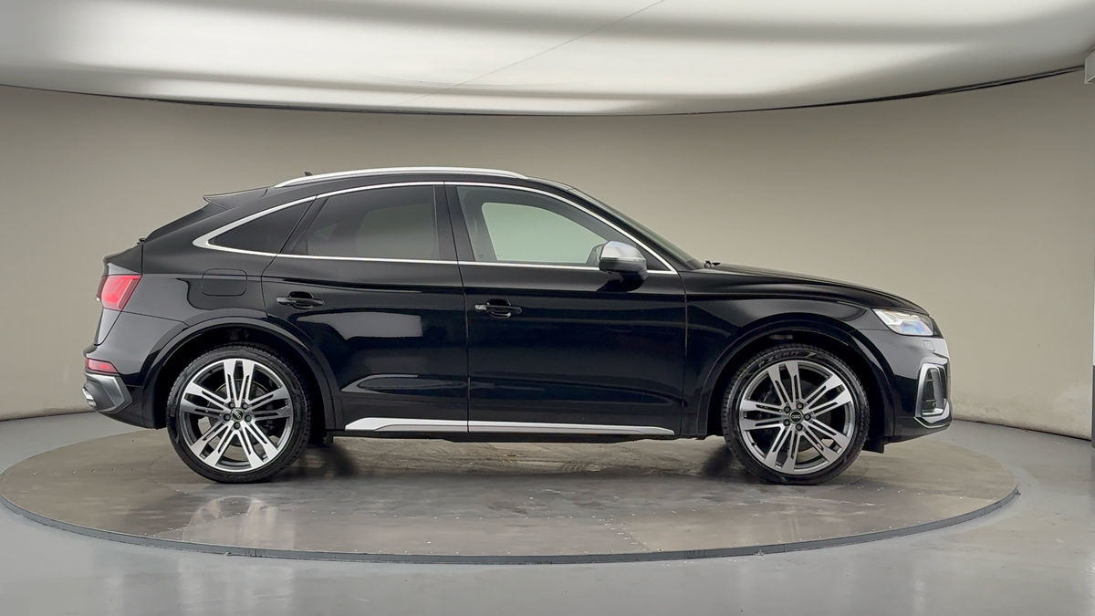 Audi SQ5 Image 16