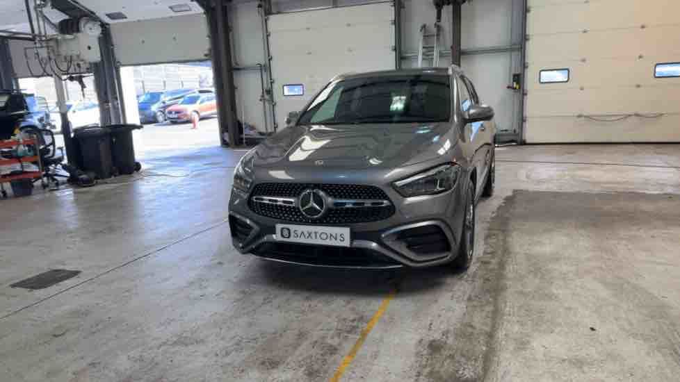 More views of Mercedes-Benz GLA
