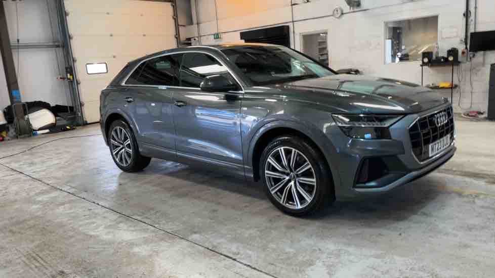 More views of Audi Q8