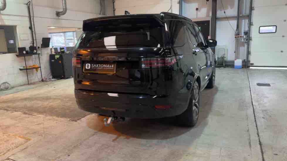 More views of Land Rover Discovery