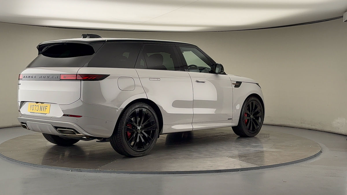Land Rover Range Rover Sport Image 21