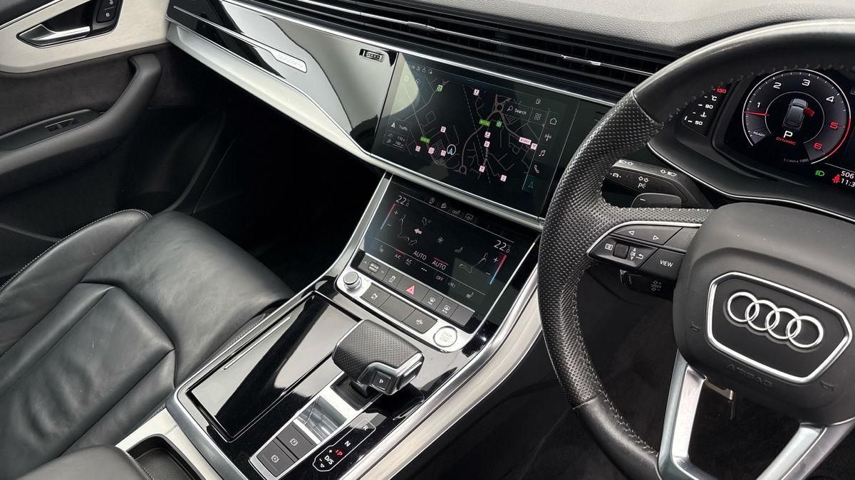 Audi Q7 Image 18