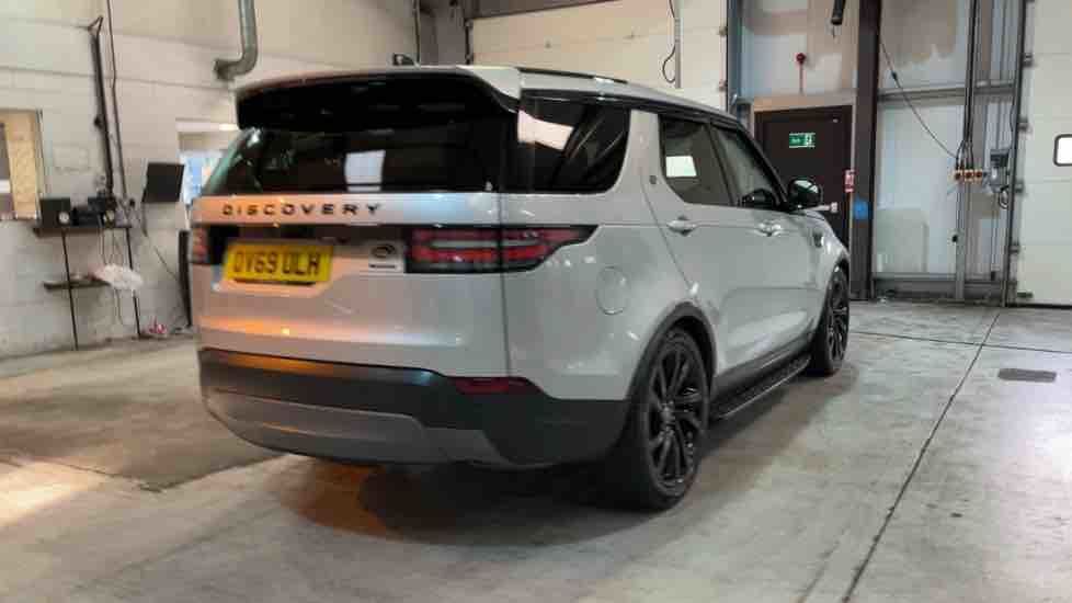 More views of Land Rover Discovery