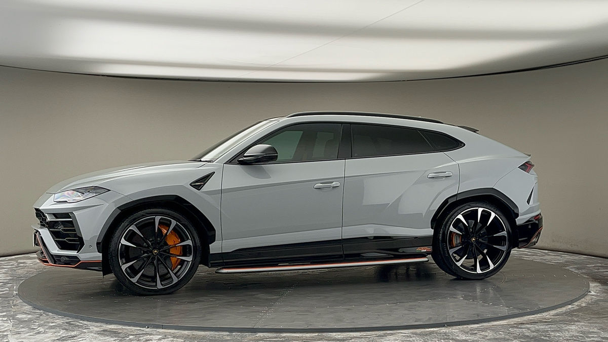 More views of Lamborghini Urus