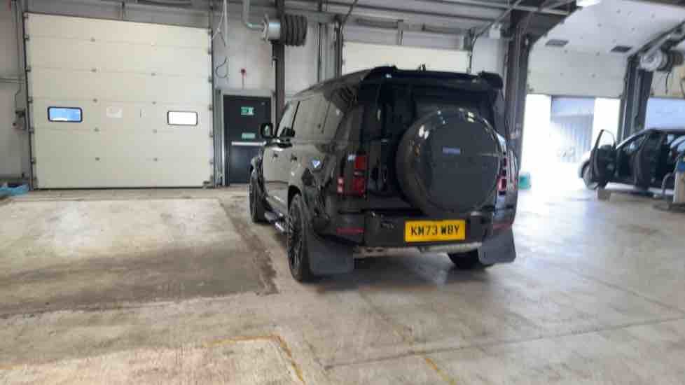 More views of Land Rover Defender 110