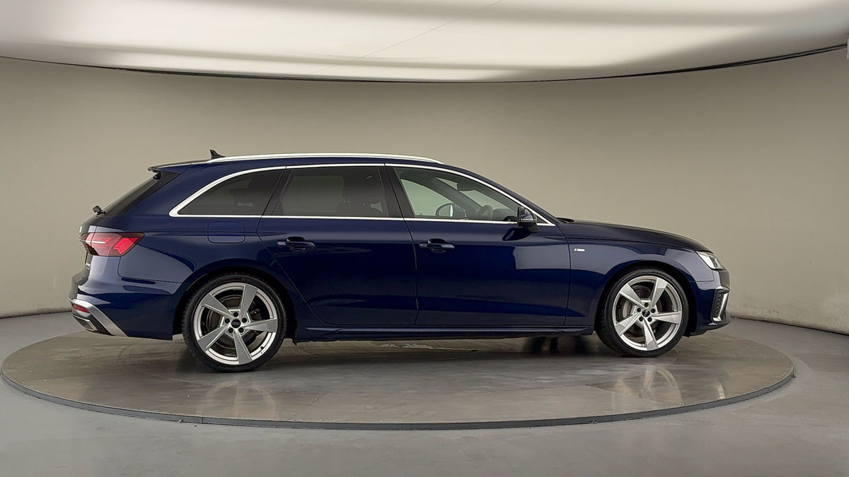 More views of Audi A4 Avant